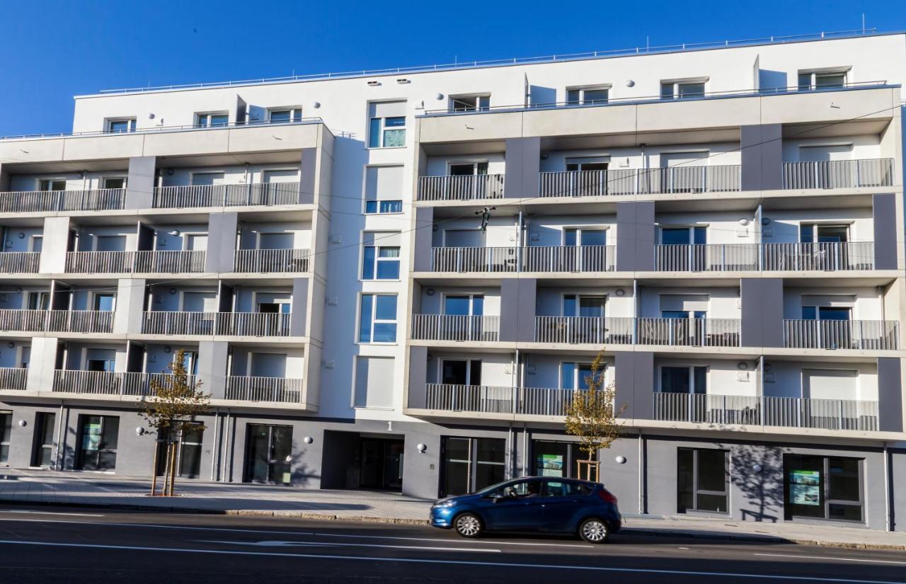 Neu☆Business Apartment☆Messe/Airport☆Tiefgarage Leinfelden-Echterdingen Buitenkant foto